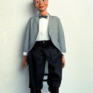 Clothes Make the Man: Tell Me About It