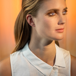 How We See/Lindsay (Gold)