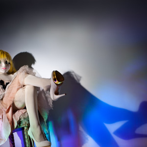 Blonde/Three Quarter View, 2014